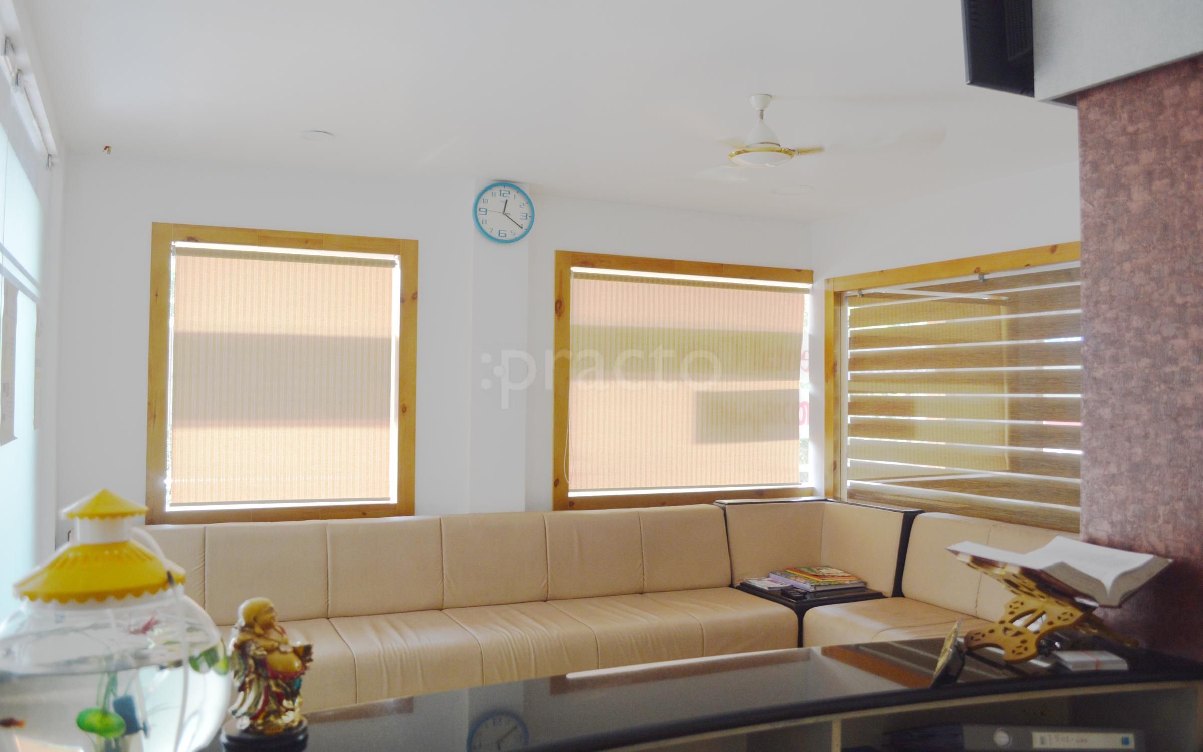 Aaron's Dental Clinic, Tripunithura preview 4
