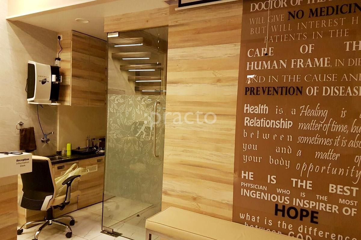 Aashna Speciality Clinic, Andheri East preview 3