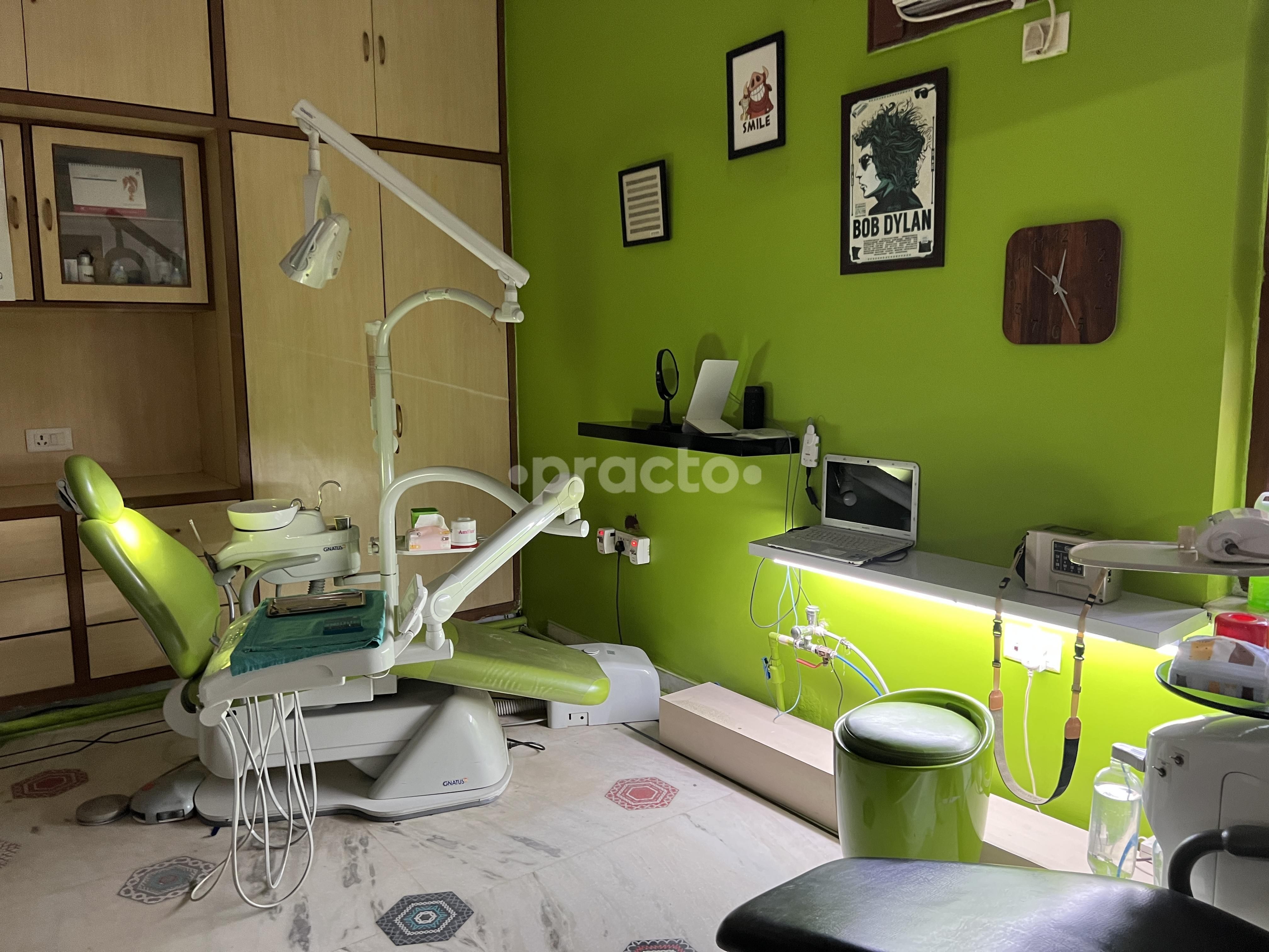 Aashray Green Dental Clinics, Paschim Vihar photo 8