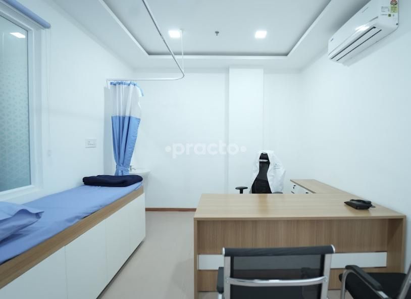 Dr. MANOJ KUMAR photo 7