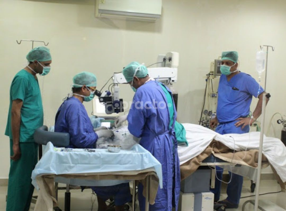 Dr. Neha Chaturvedi photo 9