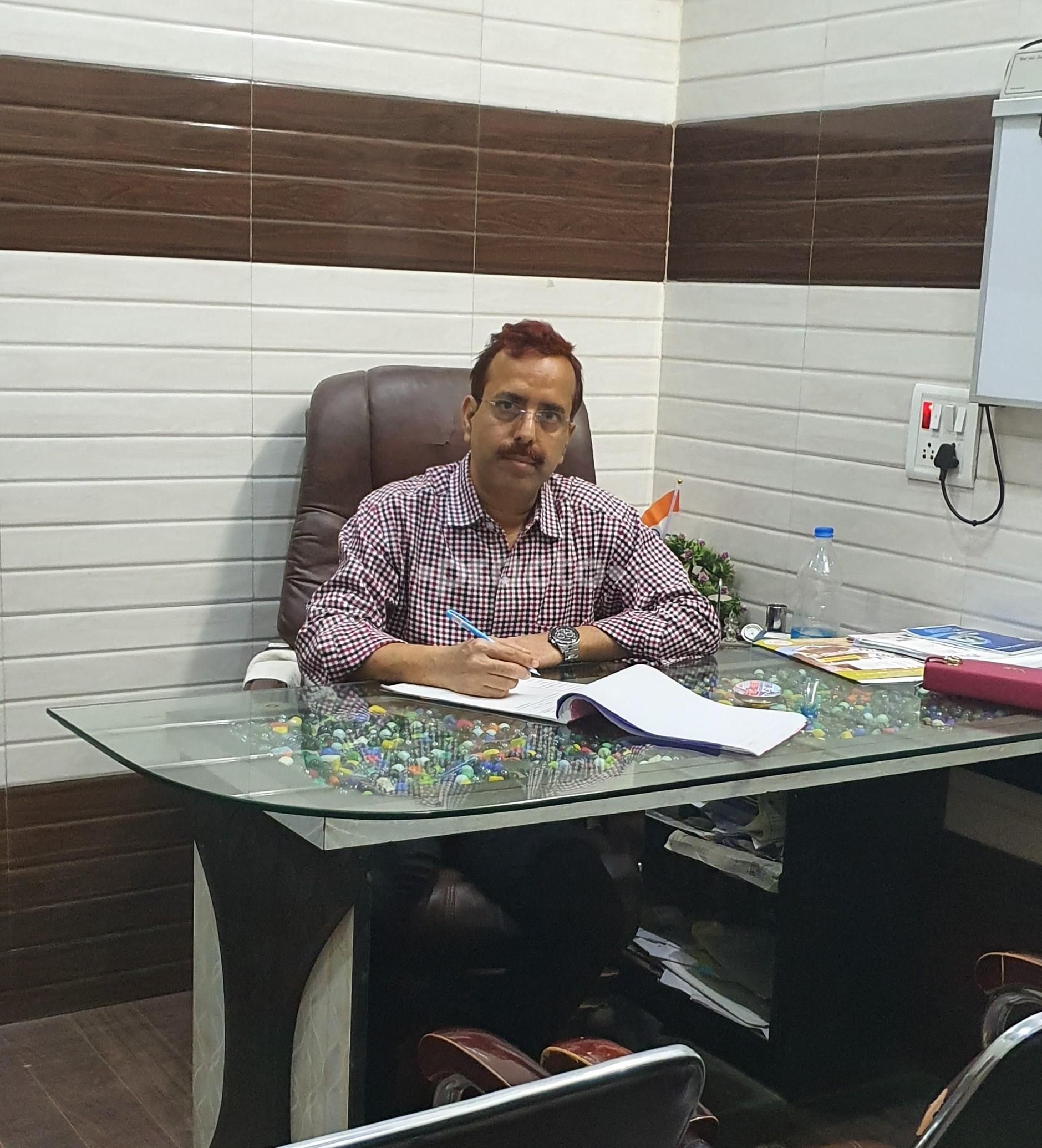 Dr. Chandan Sah photo 10