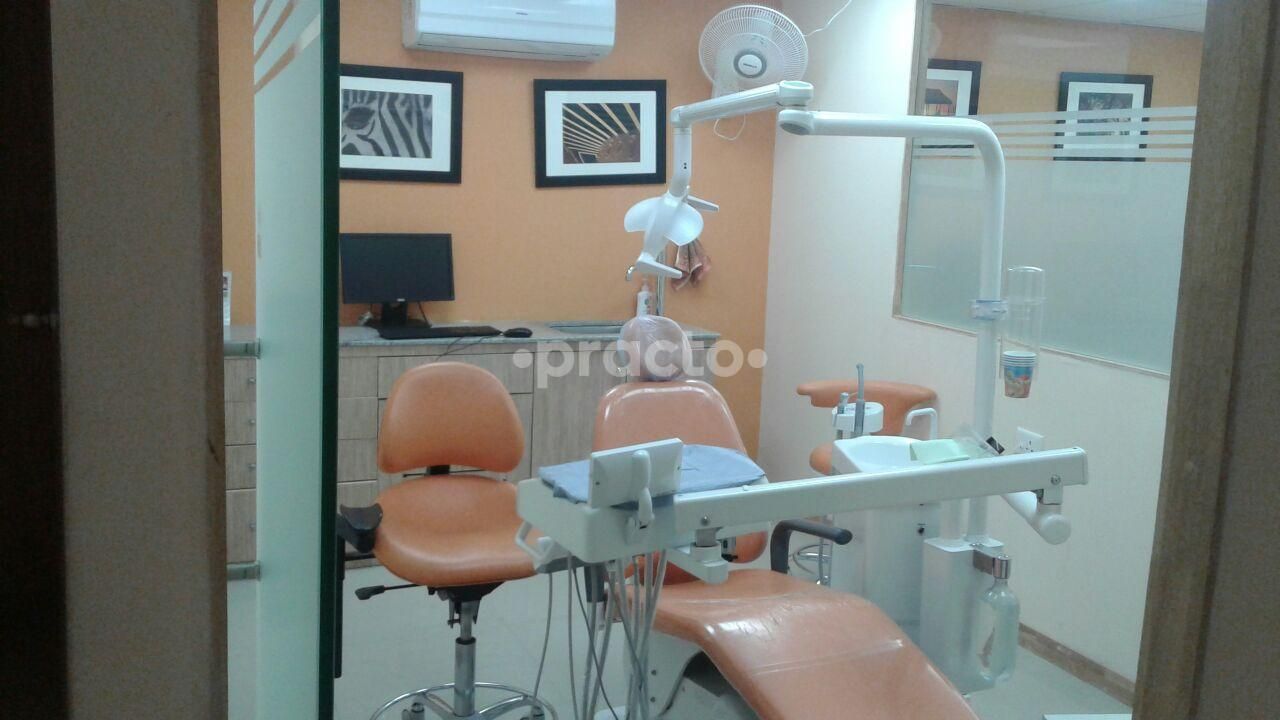 Dr. Akshay Kumar photo 9