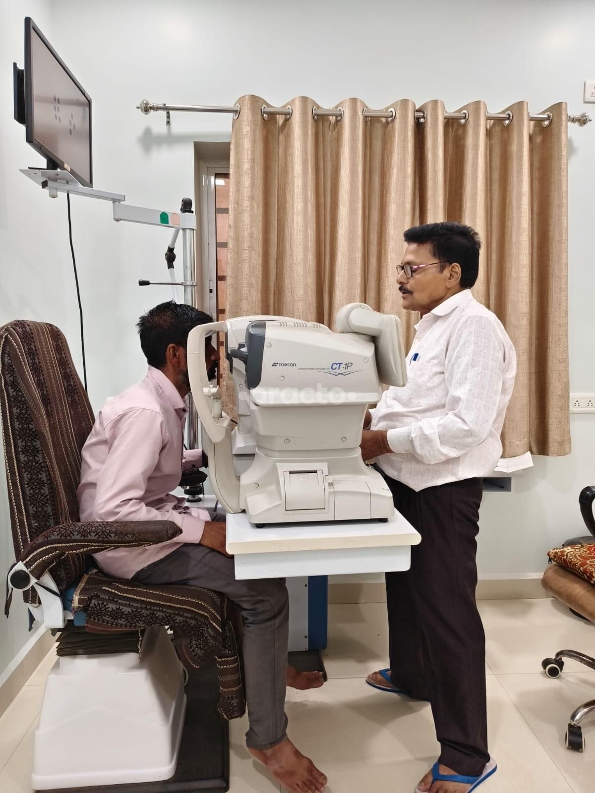 Dr. Siddhartha Devrao Chouhan photo 18