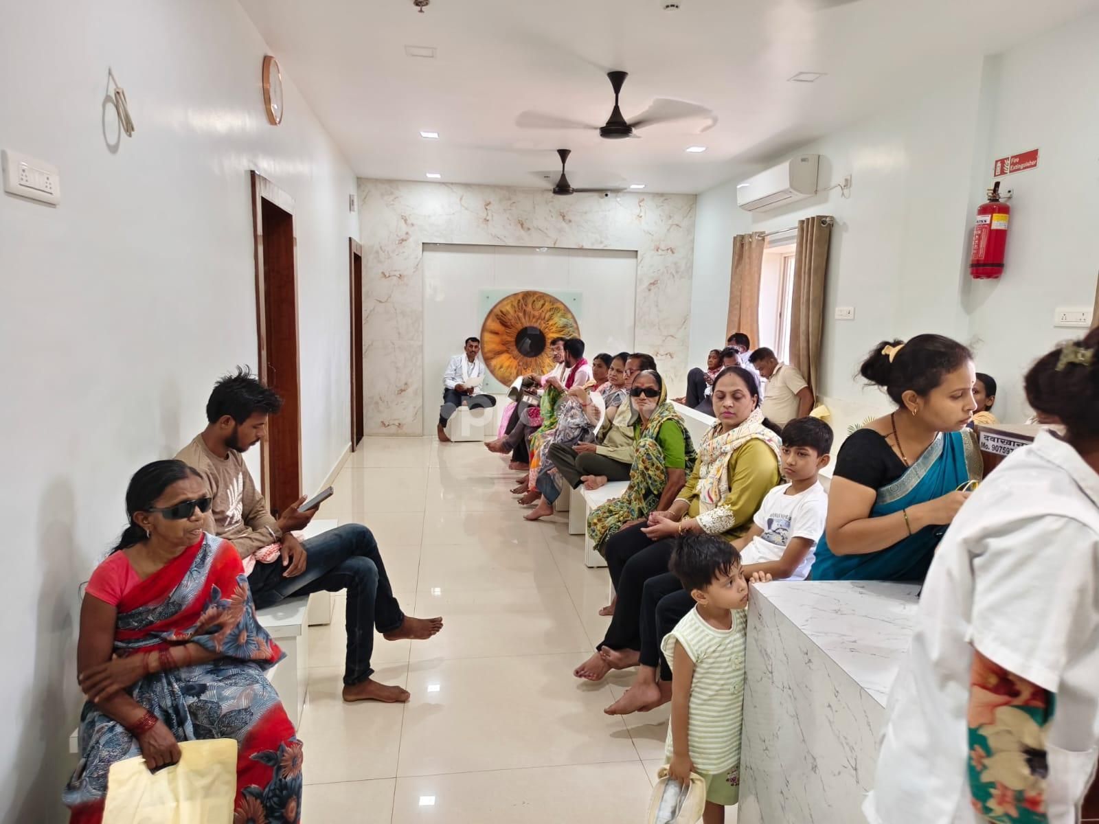 Dr. Siddhartha Devrao Chouhan photo 8