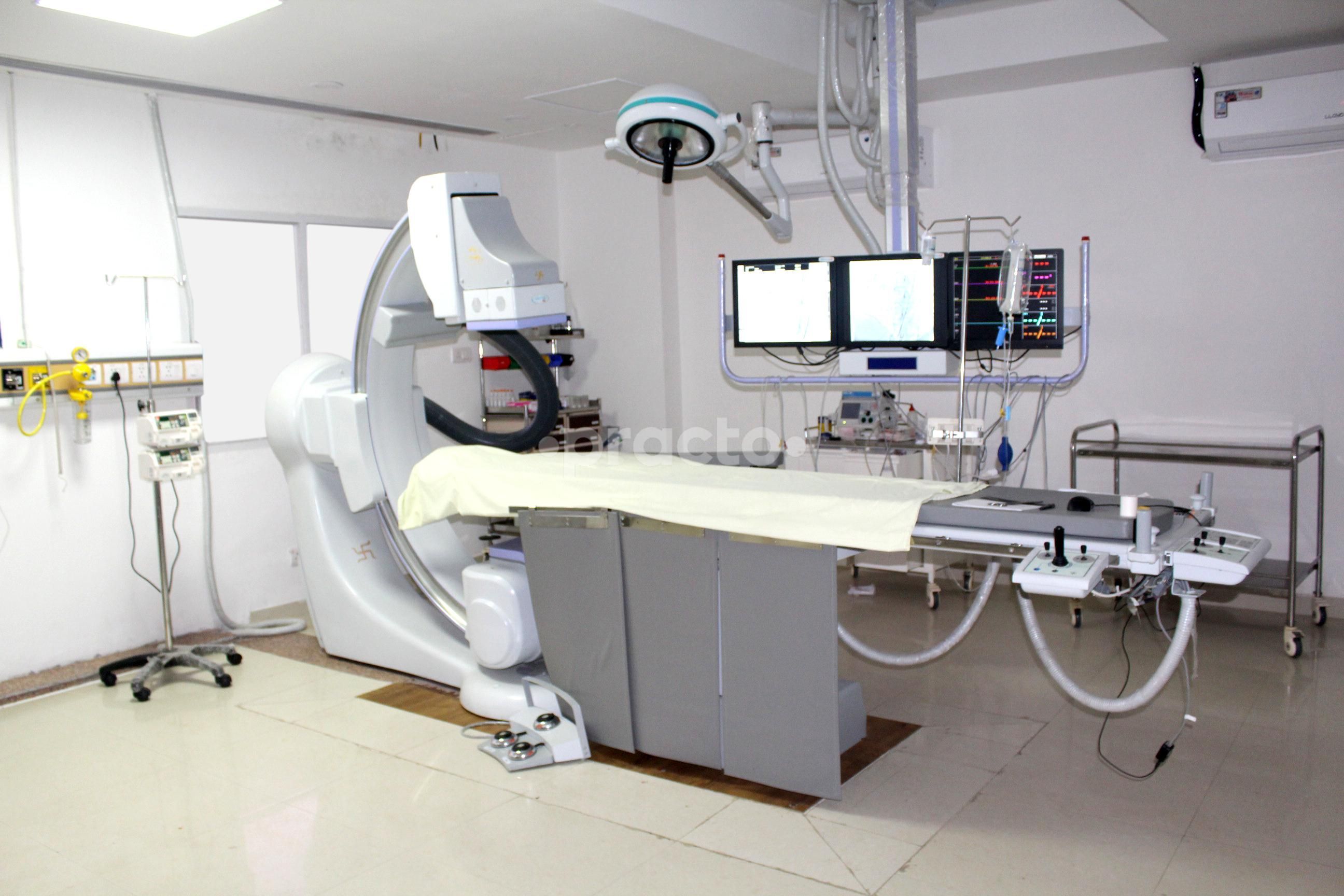 Dr. Ritesh Agarwal photo 17