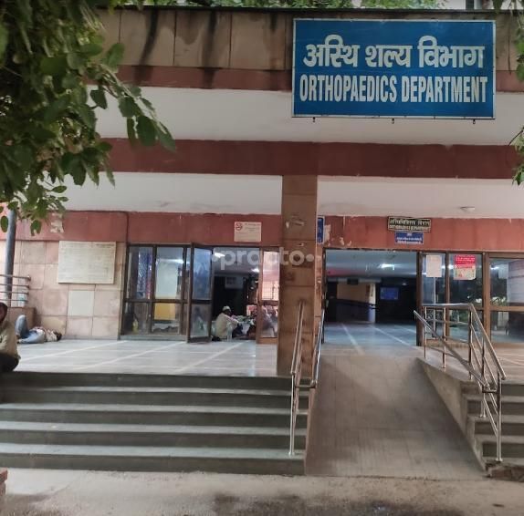 Dr. Ajay Garg photo 6