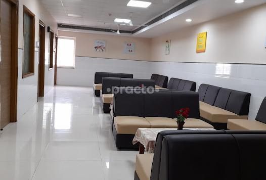 Dr. AISWARYA VARUDU photo 9