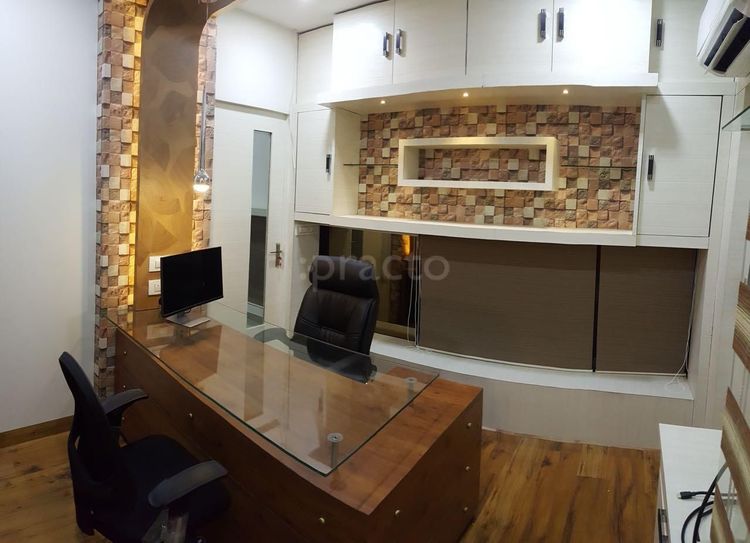 Aakar clinics, Laxmi Nagar