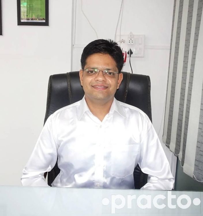 Dr. Sumit Jain MDS