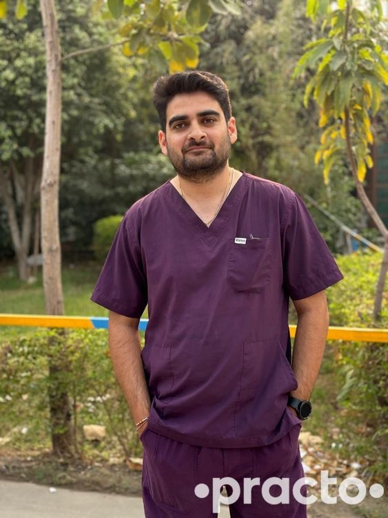Dr. Aakarshan Dhar