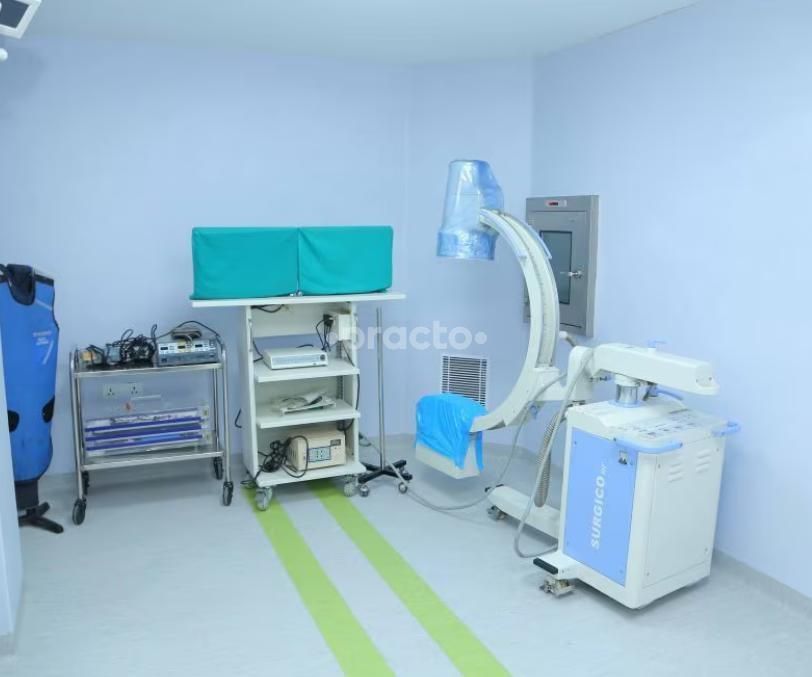 Dr. Naresh Gundapuneni photo 10
