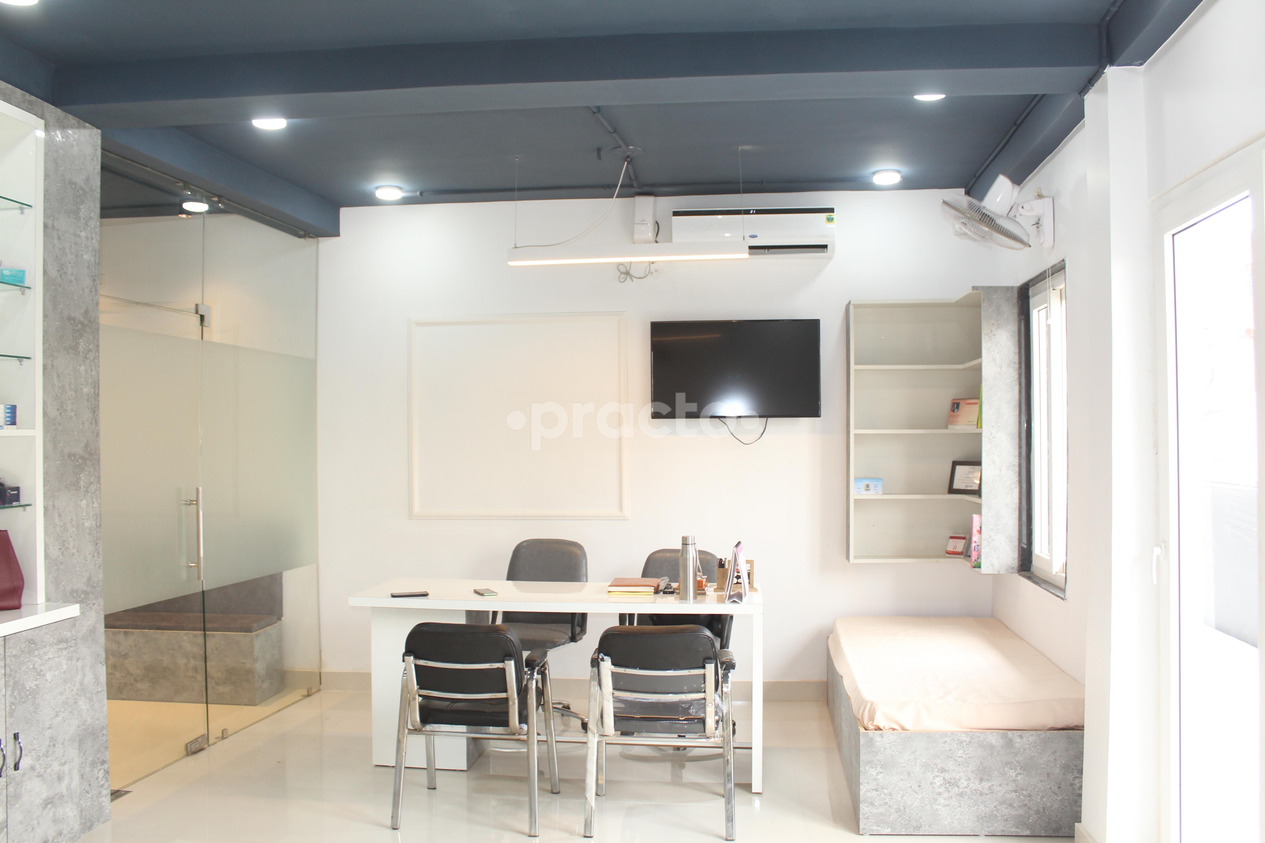 Dr. Alka Pandey preview 3
