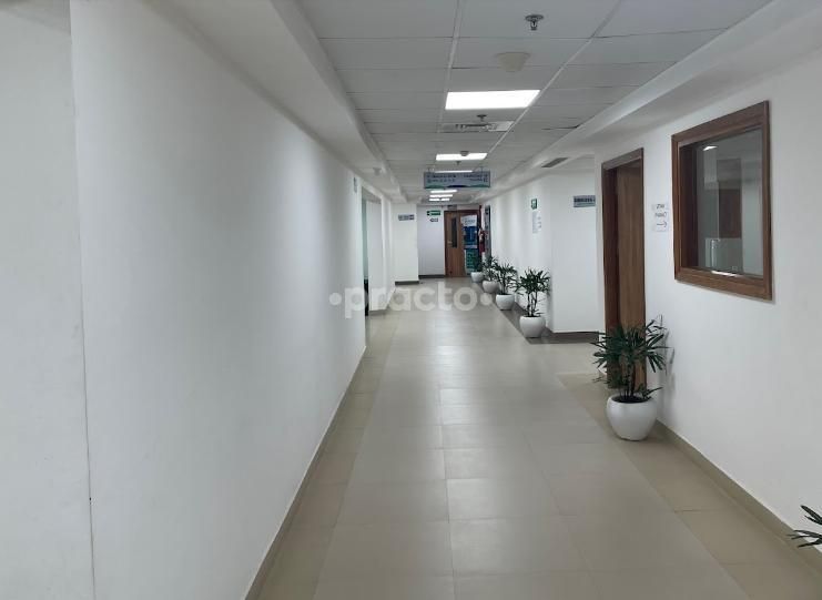 Dr. Pooja Singh photo 7