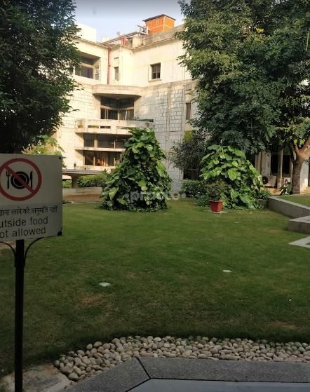 Dr. arora priti view 5