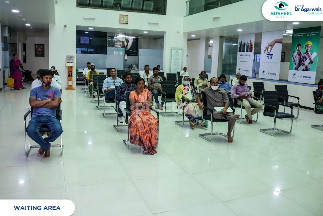 Dr. Mona Bhagwandas photo 15