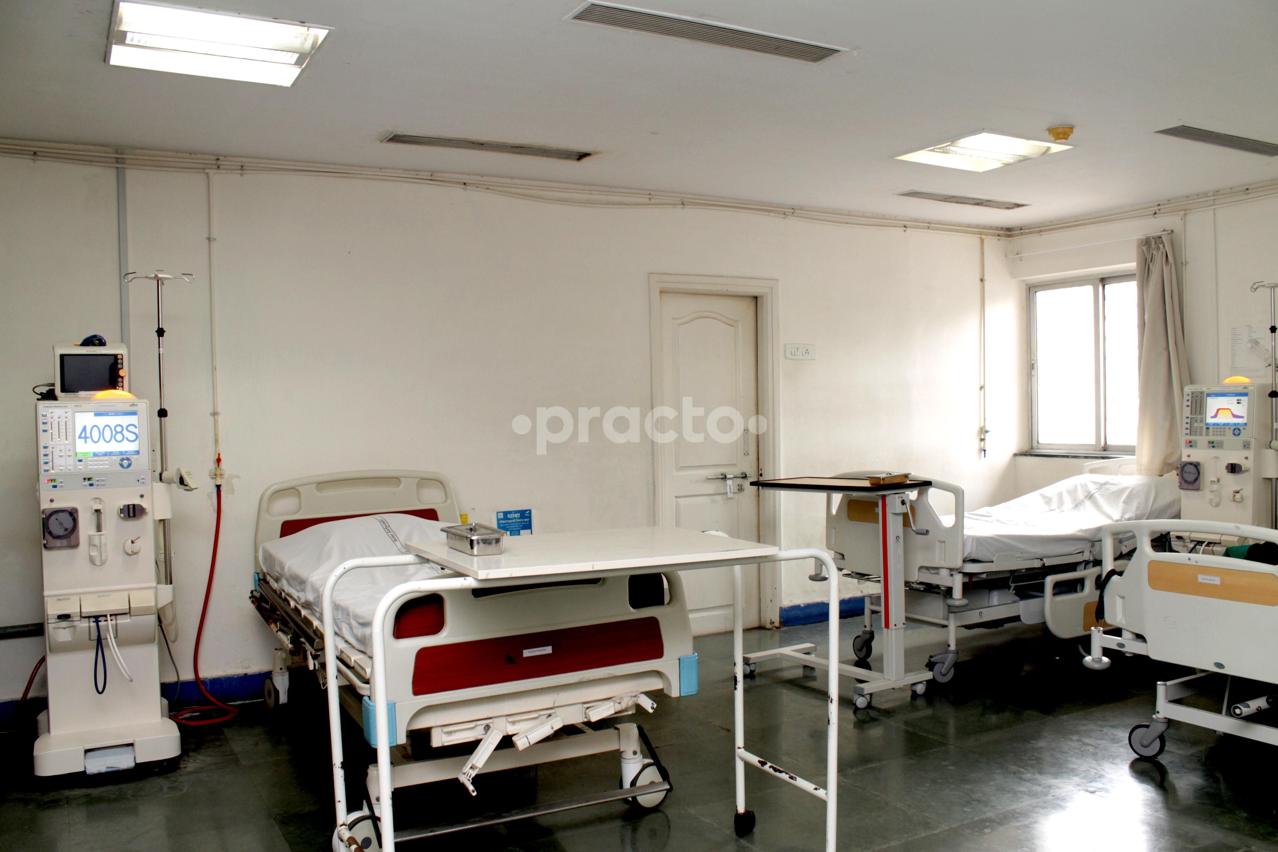 Dr. Vinit Kumar photo 7