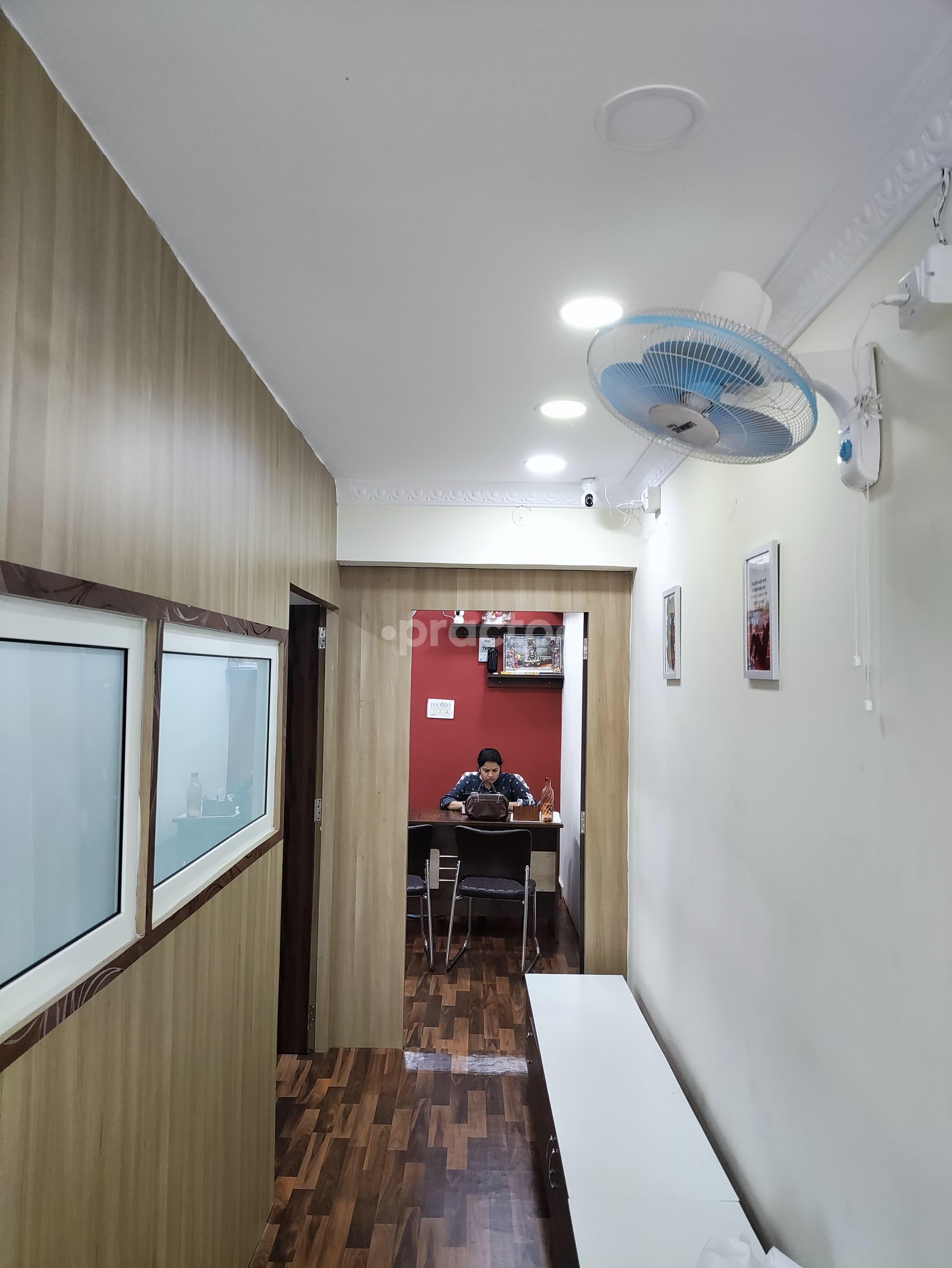Dr. Niti Upadhyay photo 6